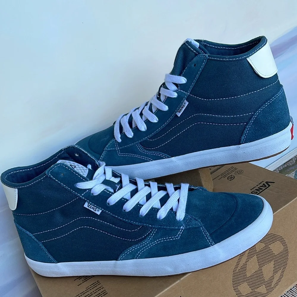 Vans Men’s The Lizzie
Teal
VN0A4BX1TEA
Sneakers - Picture 10 of 16